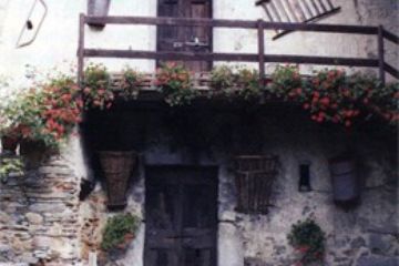Angoli e Vie del Paese - Cortine Tipico